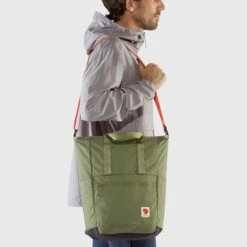 FJÄLLRÄVEN High Coast Totepack -Outdoor Adventure Shop high coast totepack 23225 620 c model fjr