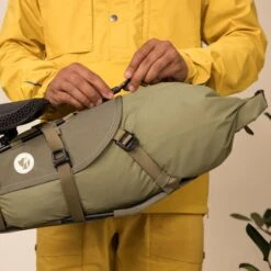 FJÄLLRÄVEN S/F Seatbag Drybag 16L -Outdoor Adventure Shop s f seatbag drybag 16l 23244 620 f detail fjr