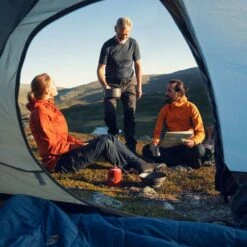 FJÄLLRÄVEN Abisko Two Seasons W -Outdoor Adventure Shop square mood ss21 lars schneider trekking swe 34507 exp 2025 08 31 1