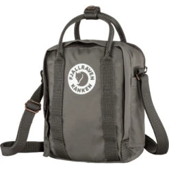 FJÄLLRÄVEN Tree-Kånken Sling -Outdoor Adventure Shop tree kanken sling 23512 036 f main fjr